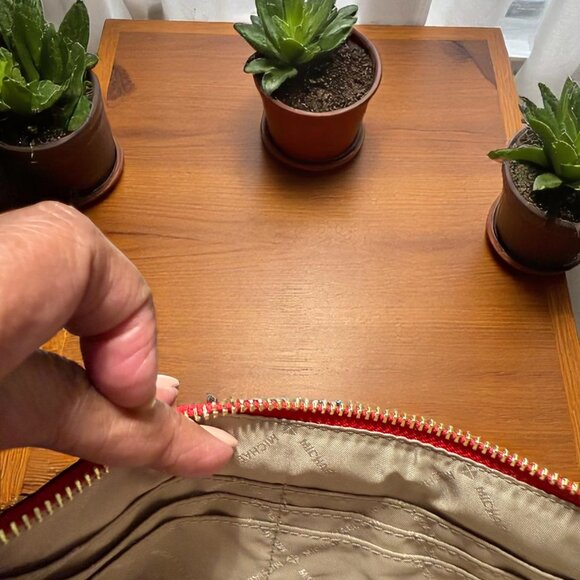 Michael Kors Wristlet Red Zipper Credit Card‎ Holder - Picture 8 of 10